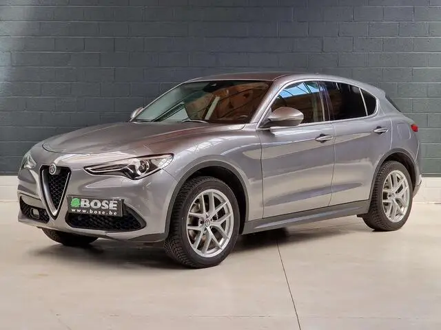 Photo 1 : Alfa Romeo Stelvio 2017 Petrol