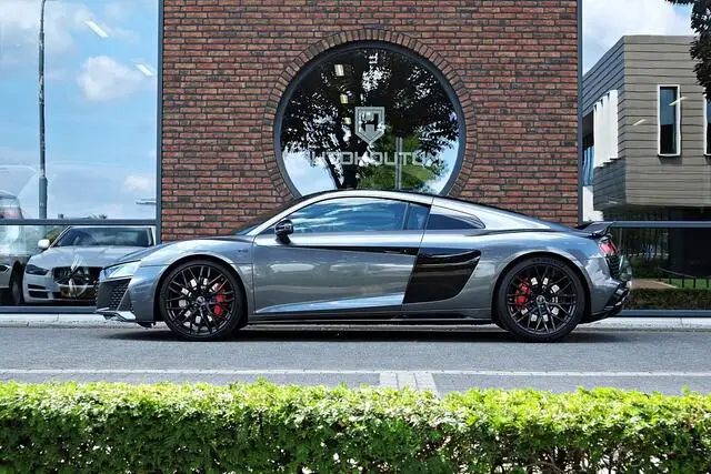 Photo 1 : Audi R8 2020 Petrol