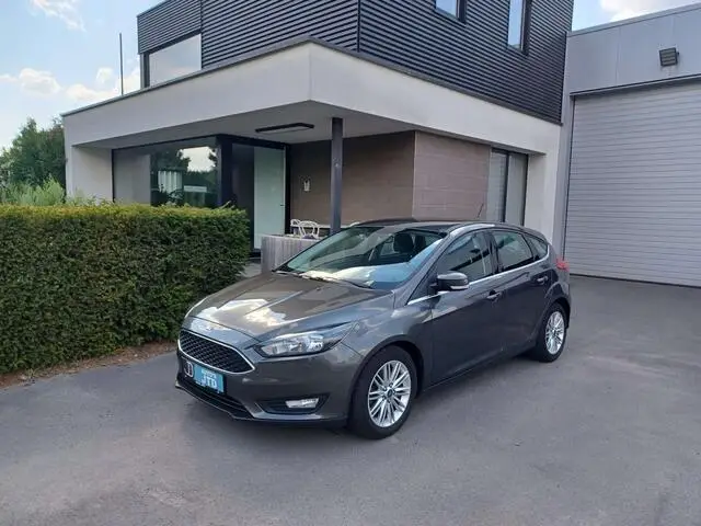 Photo 1 : Ford Focus 2018 Essence