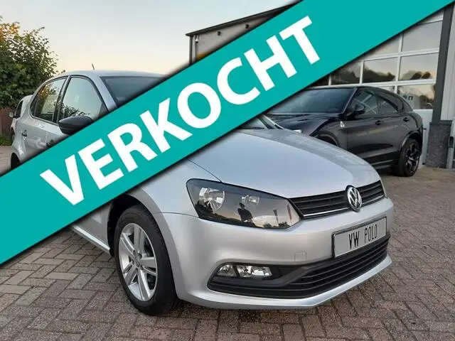 Photo 1 : Volkswagen Polo 2015 Petrol