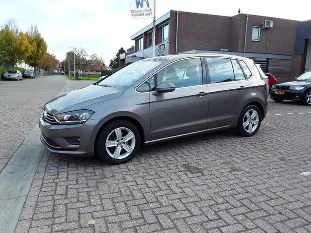 Photo 1 : Volkswagen Golf 2016 Petrol