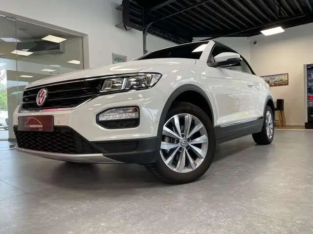 Photo 1 : Volkswagen T-roc 2020 Essence