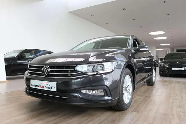 Photo 1 : Volkswagen Passat 2021 Diesel