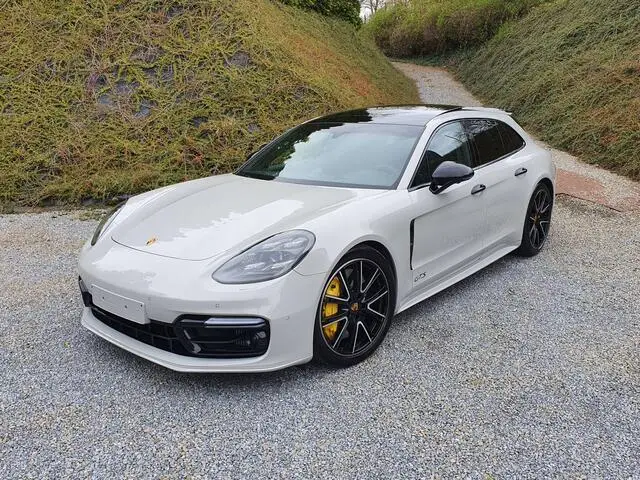 Photo 1 : Porsche Panamera 2019 Essence