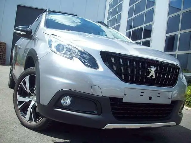 Photo 1 : Peugeot 2008 2018 Petrol