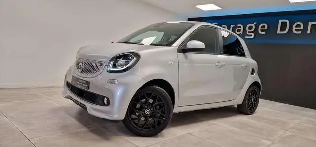 Photo 1 : Smart Forfour 2019 Essence