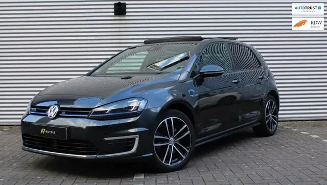 Photo 1 : Volkswagen Golf 2015 Hybrid