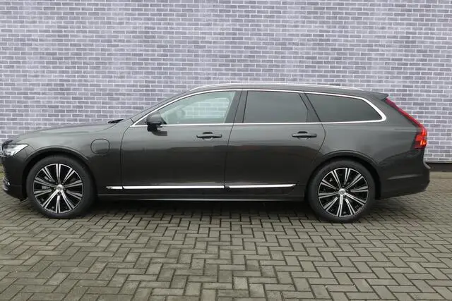 Photo 1 : Volvo V90 2024 Hybride