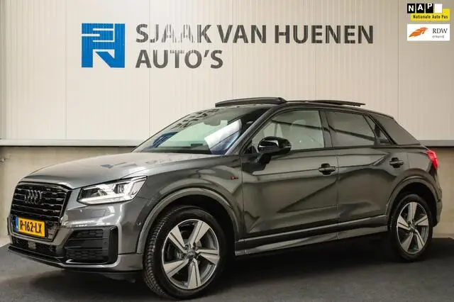 Photo 1 : Audi Q2 2017 Petrol