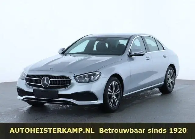 Photo 1 : Mercedes-benz Classe E 2022 Petrol