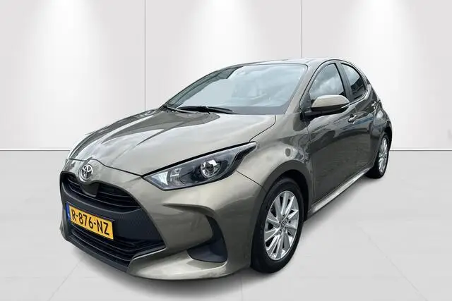 Photo 1 : Toyota Yaris 2022 Petrol