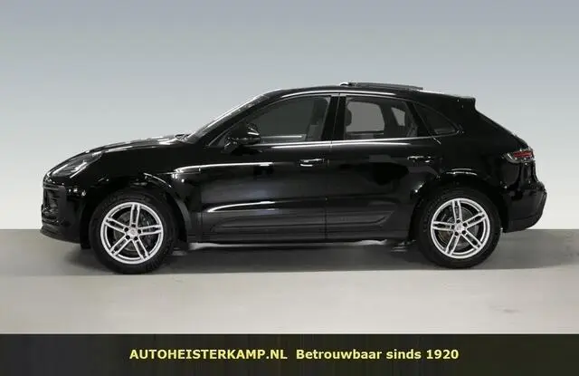 Photo 1 : Porsche Macan 2021 Essence