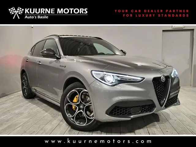 Photo 1 : Alfa Romeo Stelvio 2022 Essence