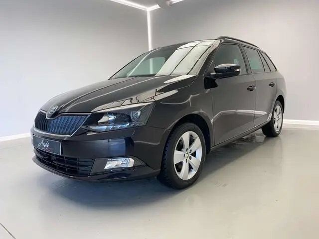 Photo 1 : Skoda Fabia 2018 Essence