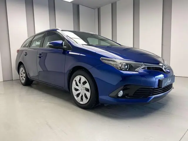 Photo 1 : Toyota Auris 2016 Diesel