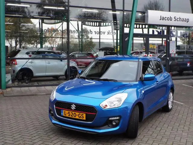 Photo 1 : Suzuki Swift 2021 Hybrid