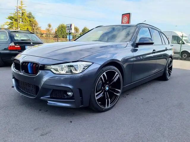 Photo 1 : Bmw Serie 3 2018 Diesel