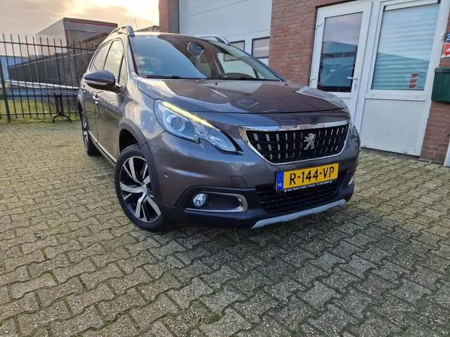 Photo 1 : Peugeot 2008 2018 Essence