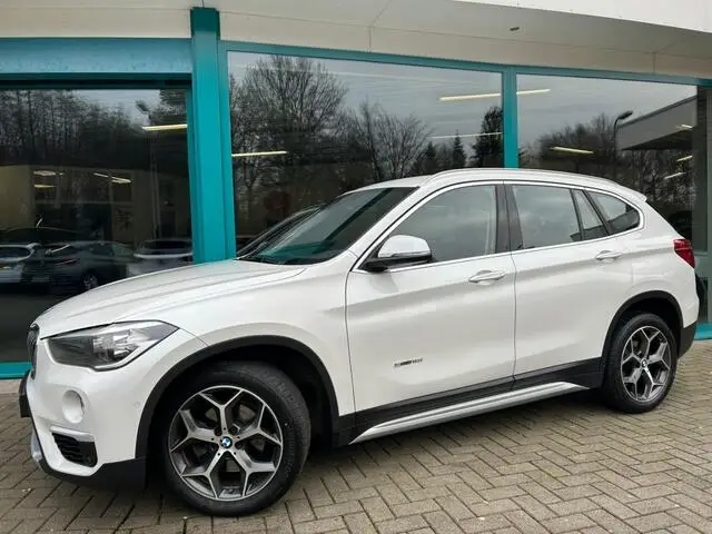 Photo 1 : Bmw X1 2017 Petrol