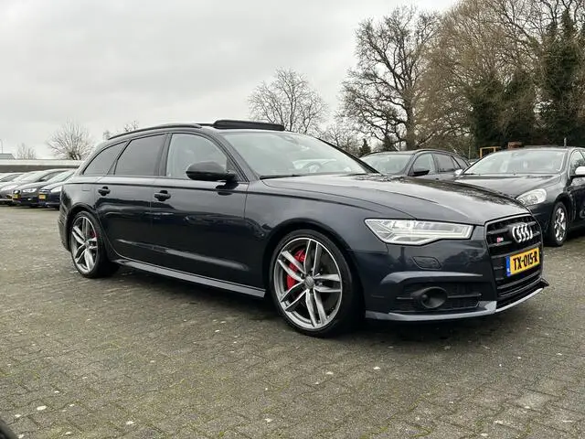 Photo 1 : Audi S6 2018 Essence