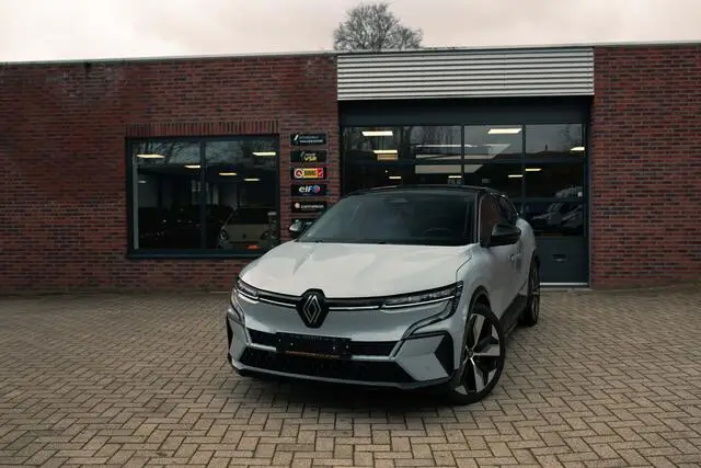 Photo 1 : Renault Megane 2022 Electric