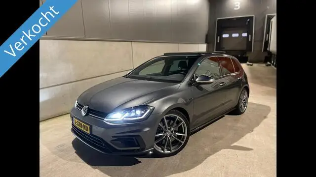 Photo 1 : Volkswagen Golf 2018 Petrol