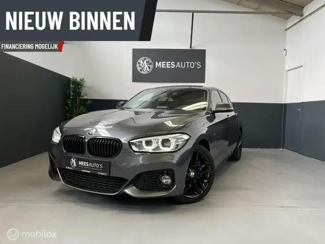 Photo 1 : Bmw Serie 1 2018 Essence