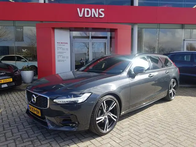 Photo 1 : Volvo V90 2020 Essence