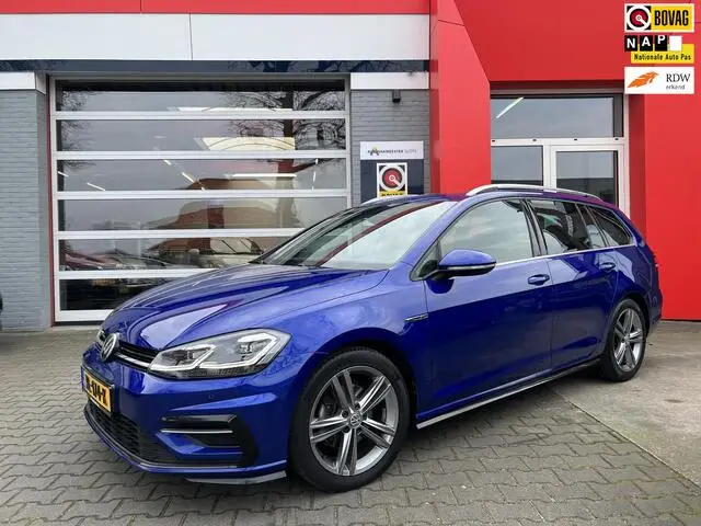 Photo 1 : Volkswagen Golf 2019 Petrol