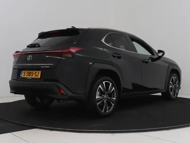 Photo 1 : Lexus Ux 2023 Hybrid