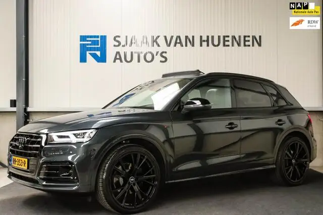 Photo 1 : Audi Q5 2017 Essence