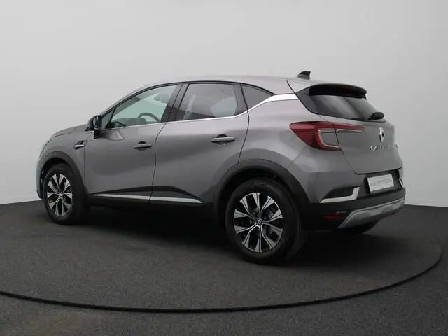 Photo 1 : Renault Captur 2023 Essence