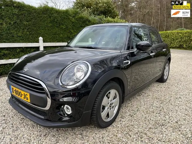 Photo 1 : Mini One 2021 Petrol