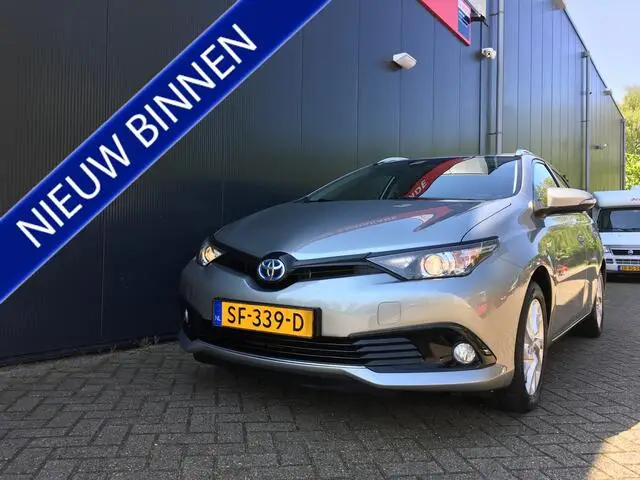 Photo 1 : Toyota Auris 2018 Hybride