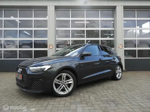 Photo 1 : Audi A1 2019 Petrol