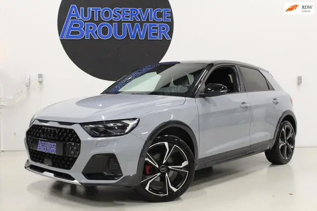 Photo 1 : Audi A1 2019 Petrol