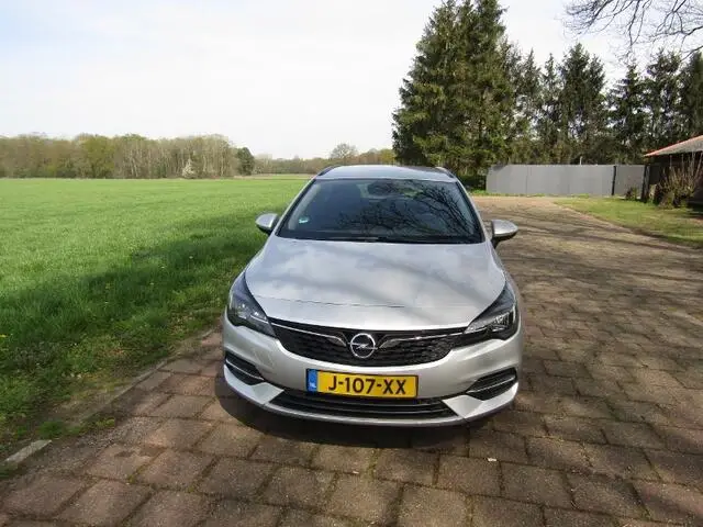 Photo 1 : Opel Astra 2020 Essence