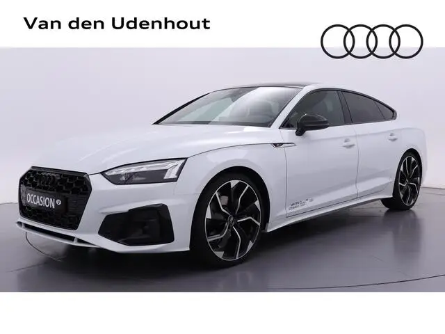 Photo 1 : Audi A5 2023 Essence