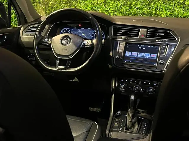 Photo 1 : Volkswagen Tiguan 2016 Petrol