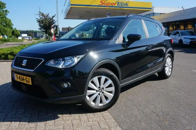 Photo 1 : Seat Arona 2021 Petrol