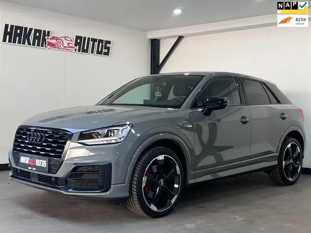 Photo 1 : Audi Q2 2019 Petrol