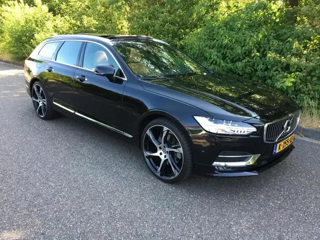 Photo 1 : Volvo V90 2016 Essence