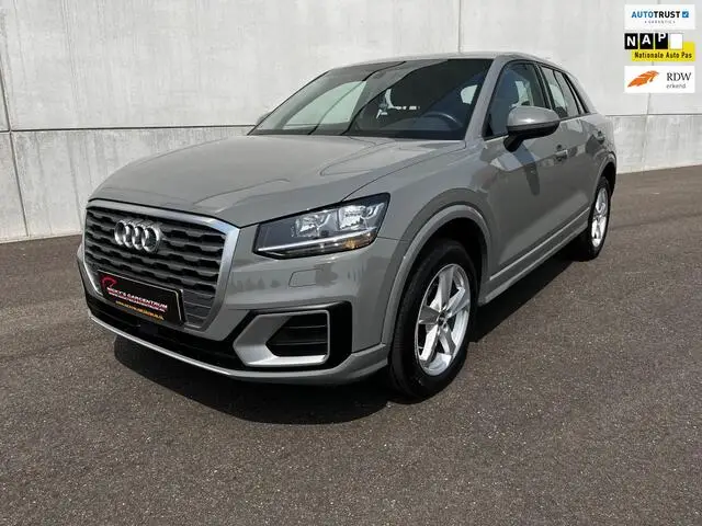 Photo 1 : Audi Q2 2018 Petrol