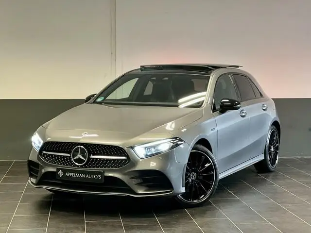 Photo 1 : Mercedes-benz Classe A 2021 Hybrid