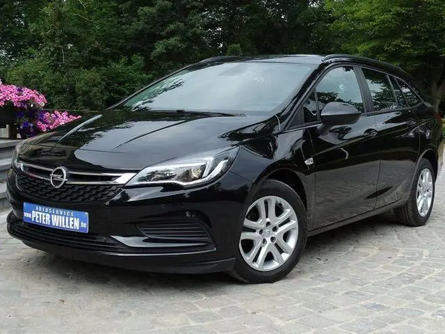 Photo 1 : Opel Astra 2019 Diesel