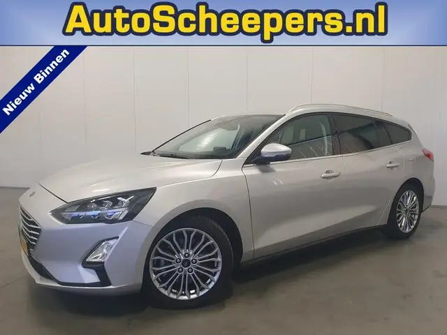 Photo 1 : Ford Focus 2019 Petrol