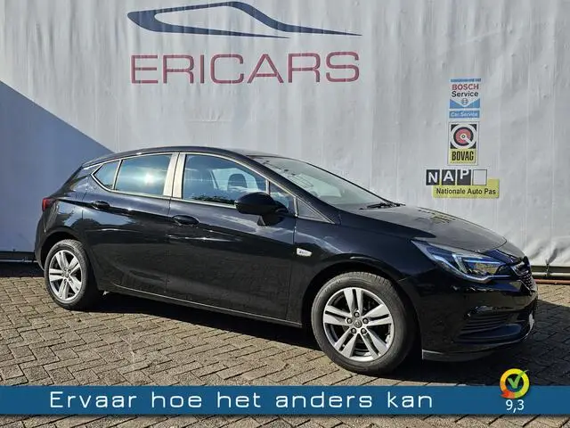 Photo 1 : Opel Astra 2018 Essence