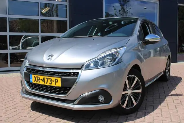 Photo 1 : Peugeot 208 2019 Essence