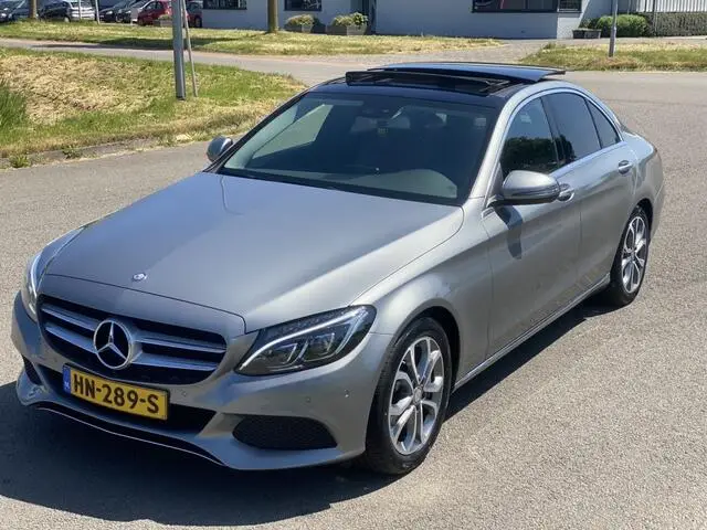 Photo 1 : Mercedes-benz Classe C 2015 Hybride