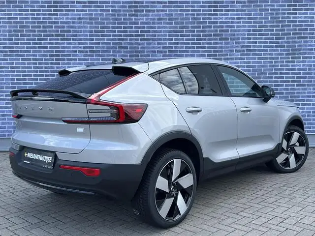 Photo 1 : Volvo C40 2024 Électrique